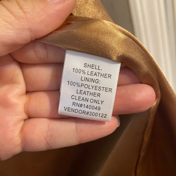 SOLD Chadwicks of Boston Leather Trench - Picture 4 of 5